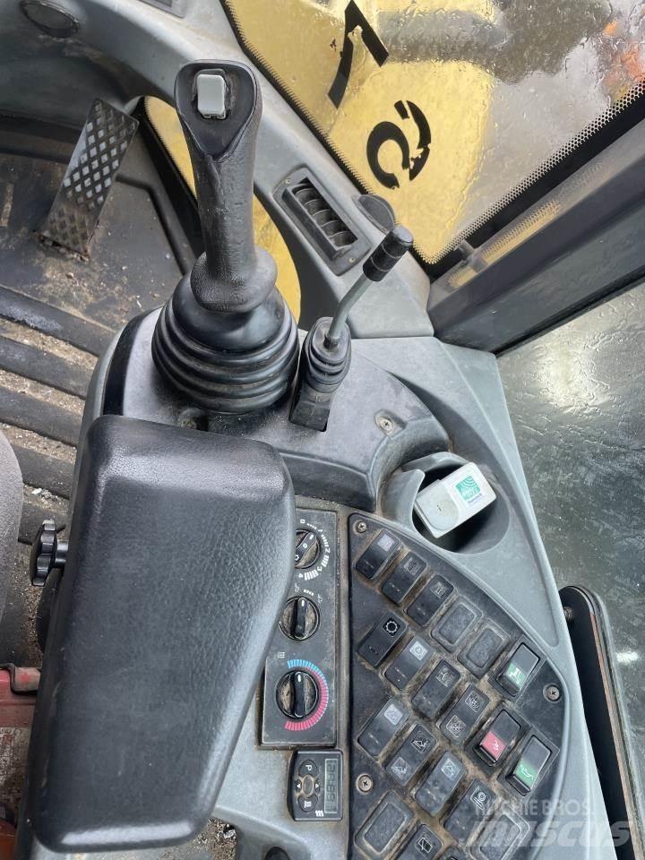 New Holland W190B Radlader