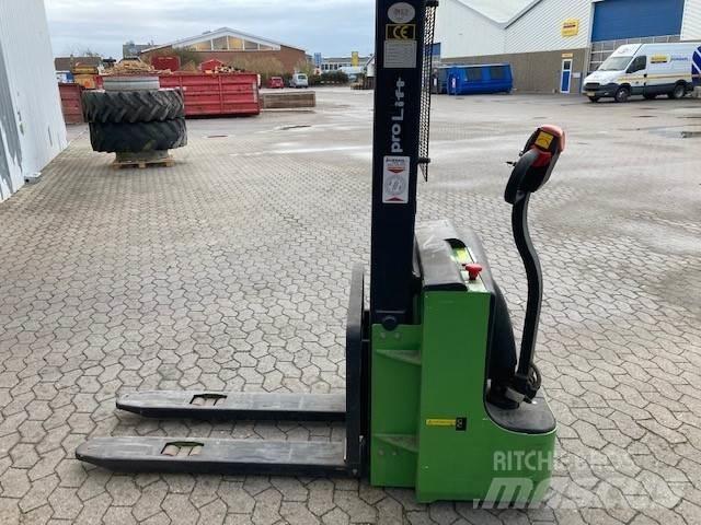  PRO LIFT 1500 Sonstige Baumaschinen