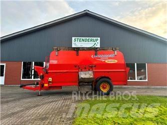 Seko 600/200 Futtermischwagen