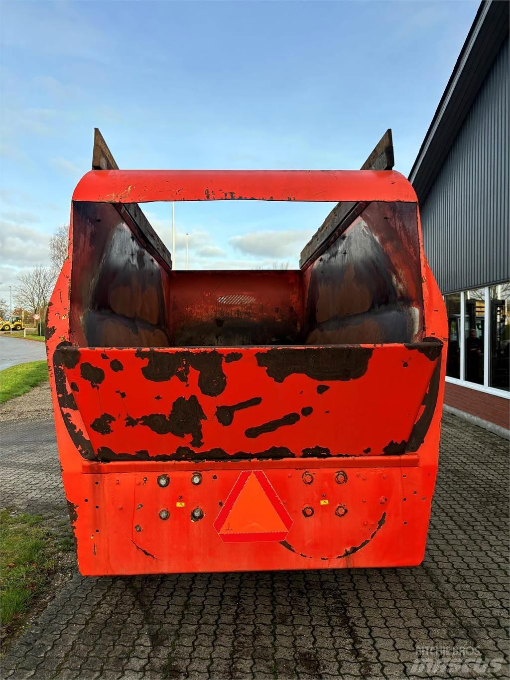 Seko 600/200 Futtermischwagen