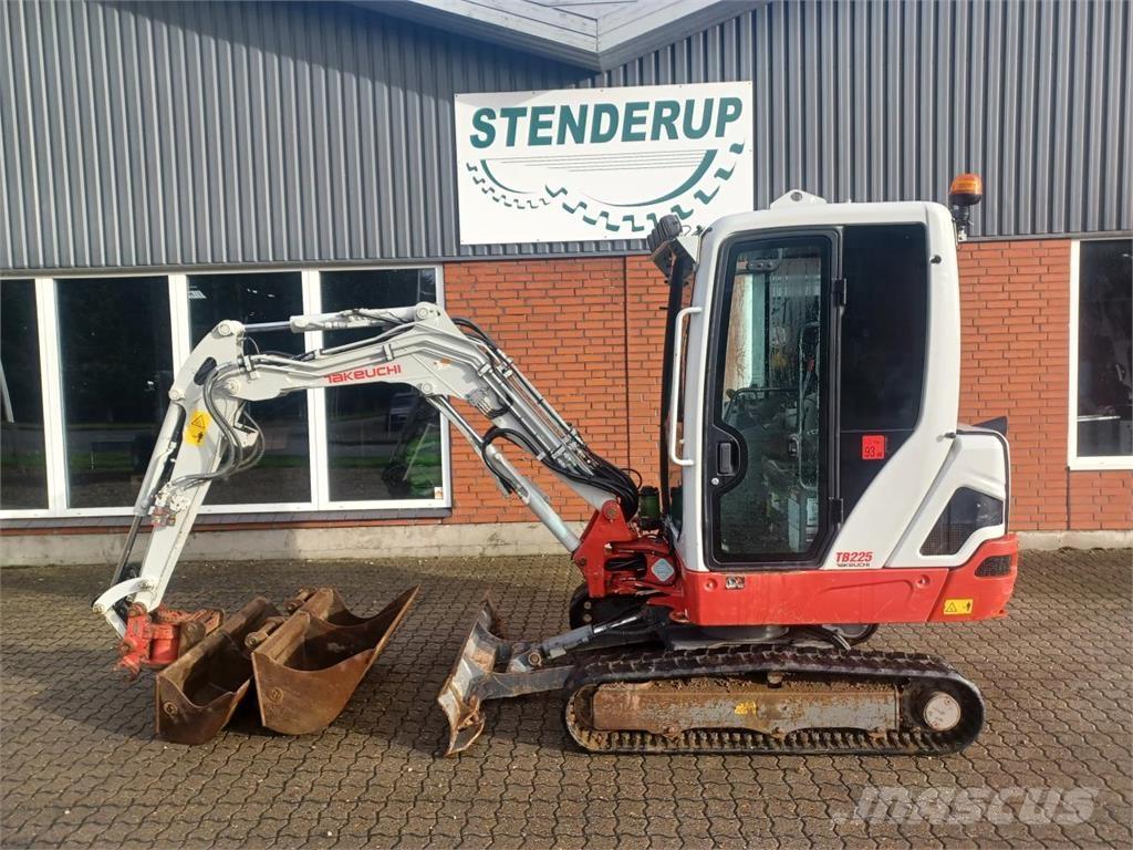 Takeuchi TB225 Minibagger < 7t