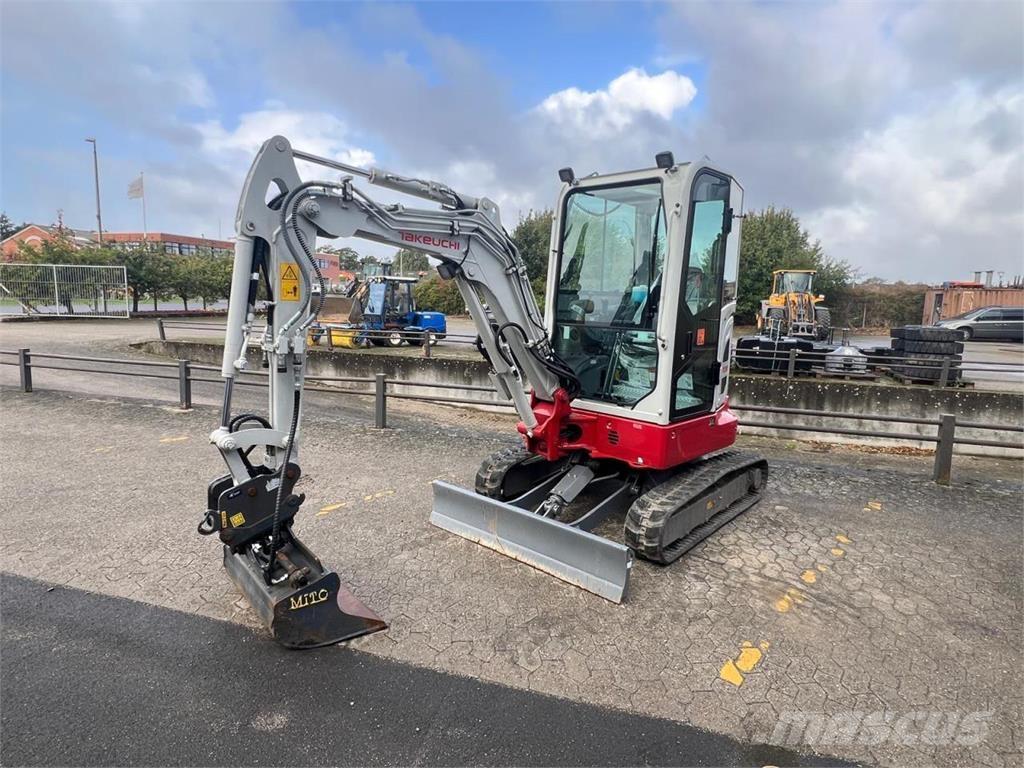 Takeuchi TB325R Minibagger < 7t