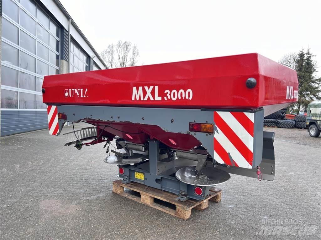 Unia MXL3000 Düngemittel-Sprüher