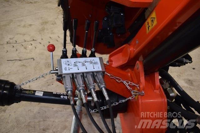  - - -  boxer Kompakttraktor-Aufsätze