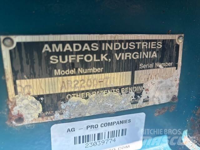 Amadas AR2200 Mähdrescher