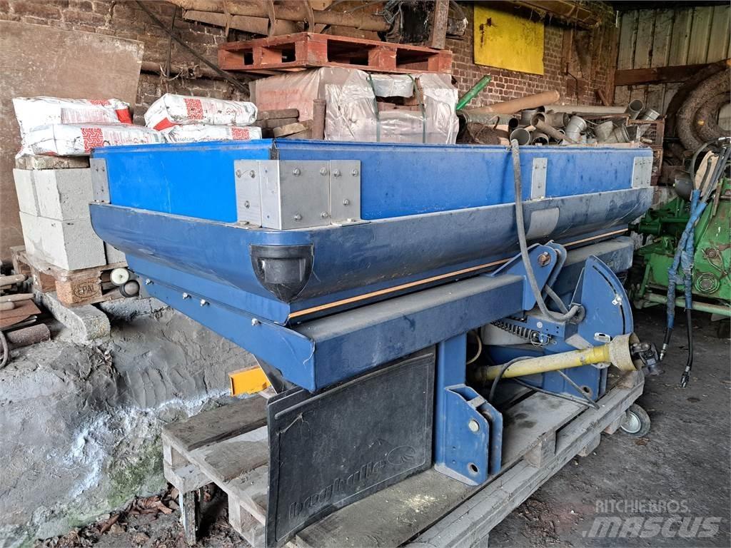 Bogballe M2 Mineraldüngerstreuer