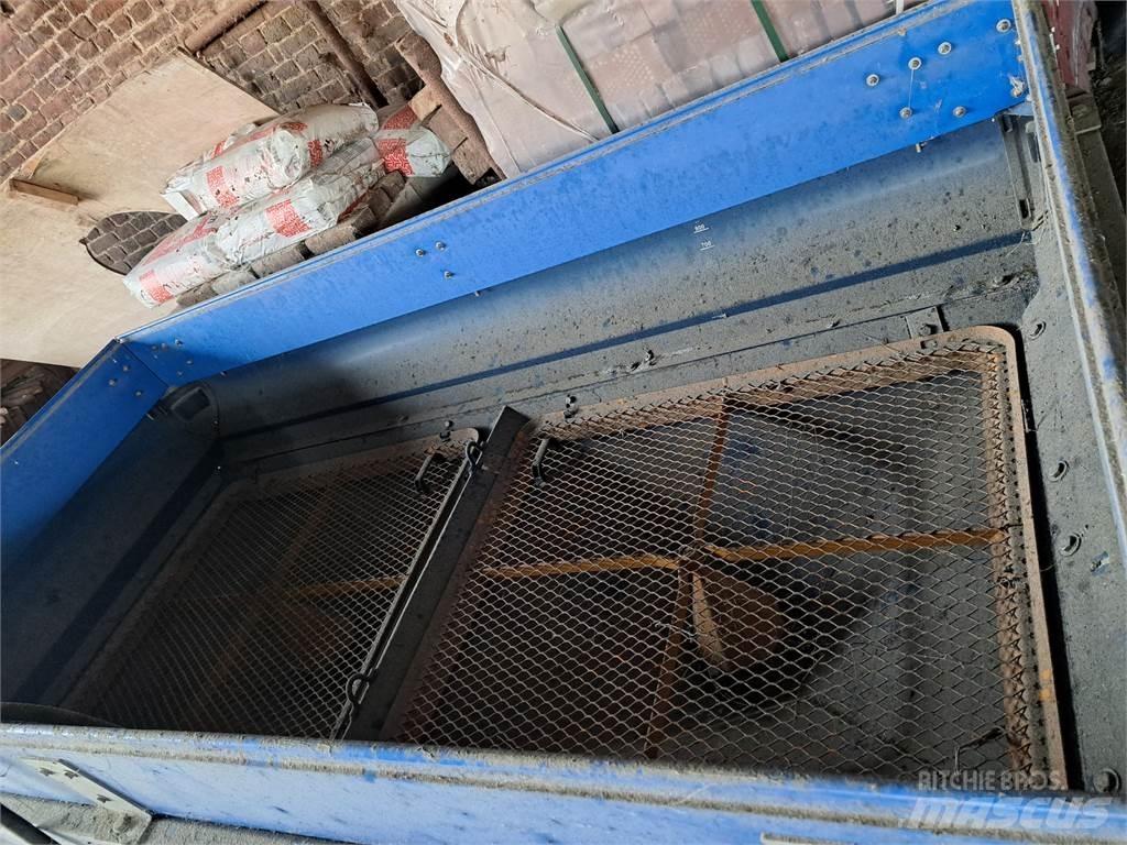 Bogballe M2 Mineraldüngerstreuer