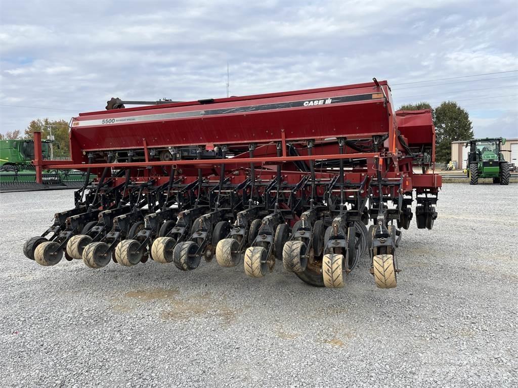 Case IH 5500 Drillmaschinen