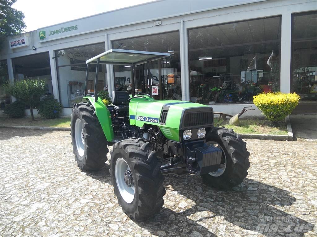 Deutz DX3700 Traktoren