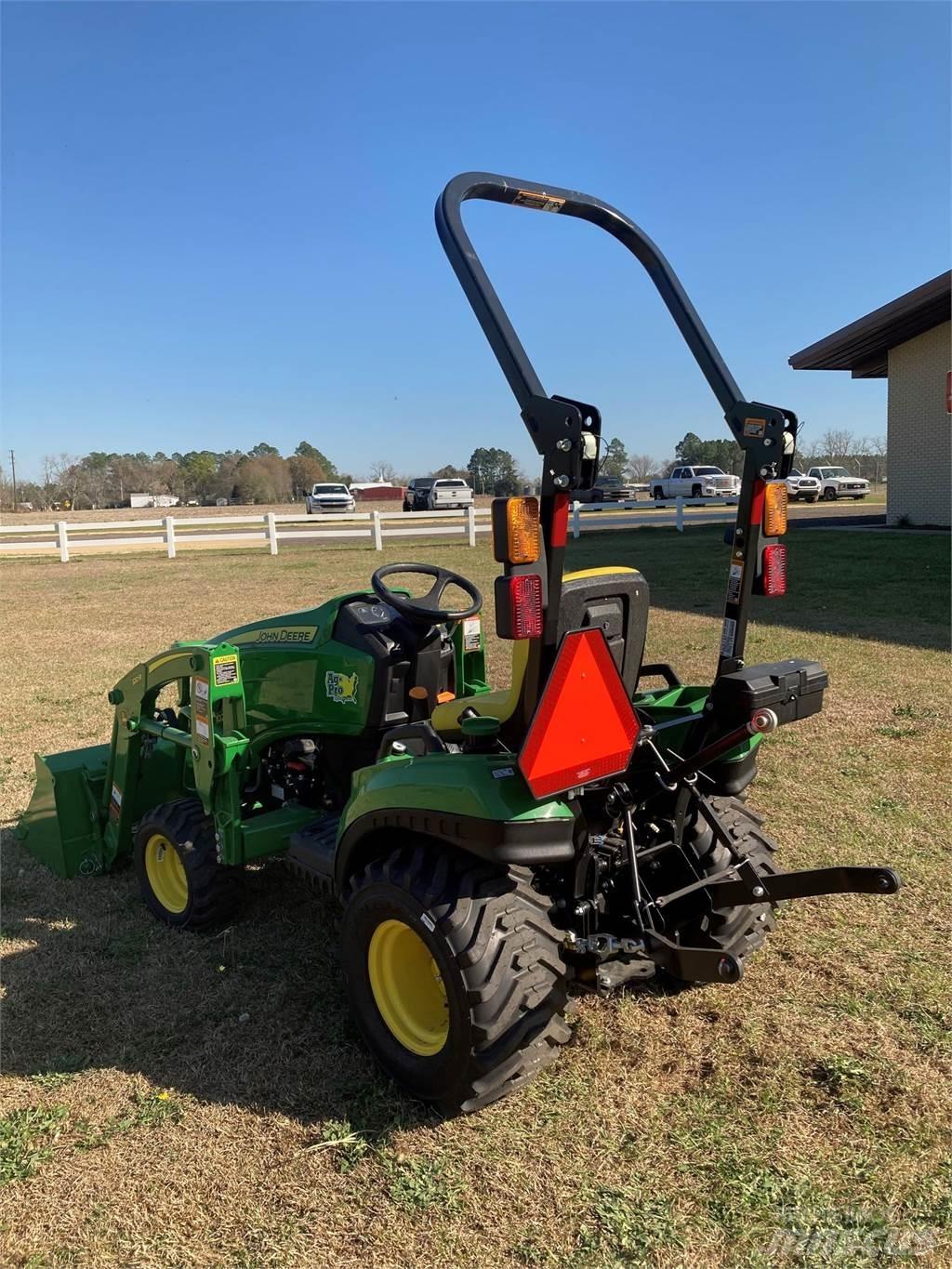 John Deere 1023E Kleintraktoren