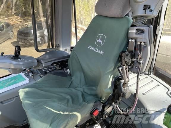 John Deere 1270G Harvester