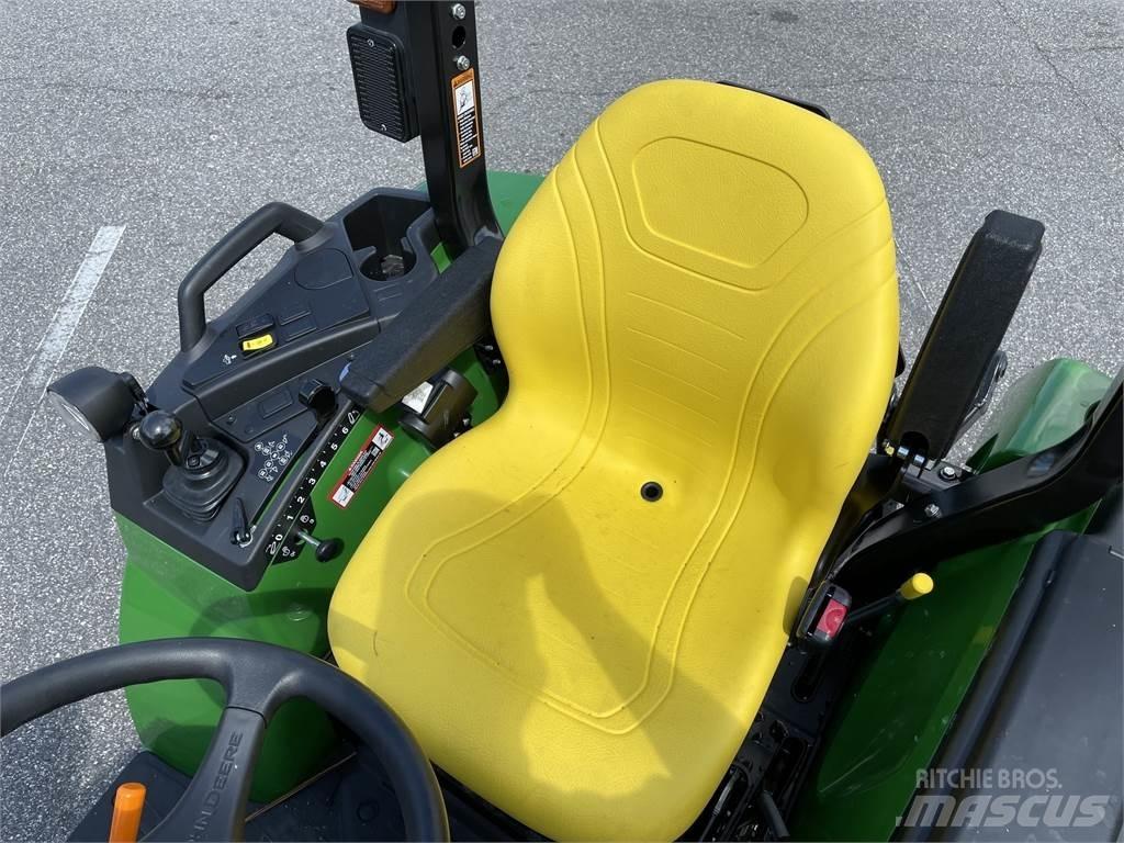 John Deere 2038R Kleintraktoren
