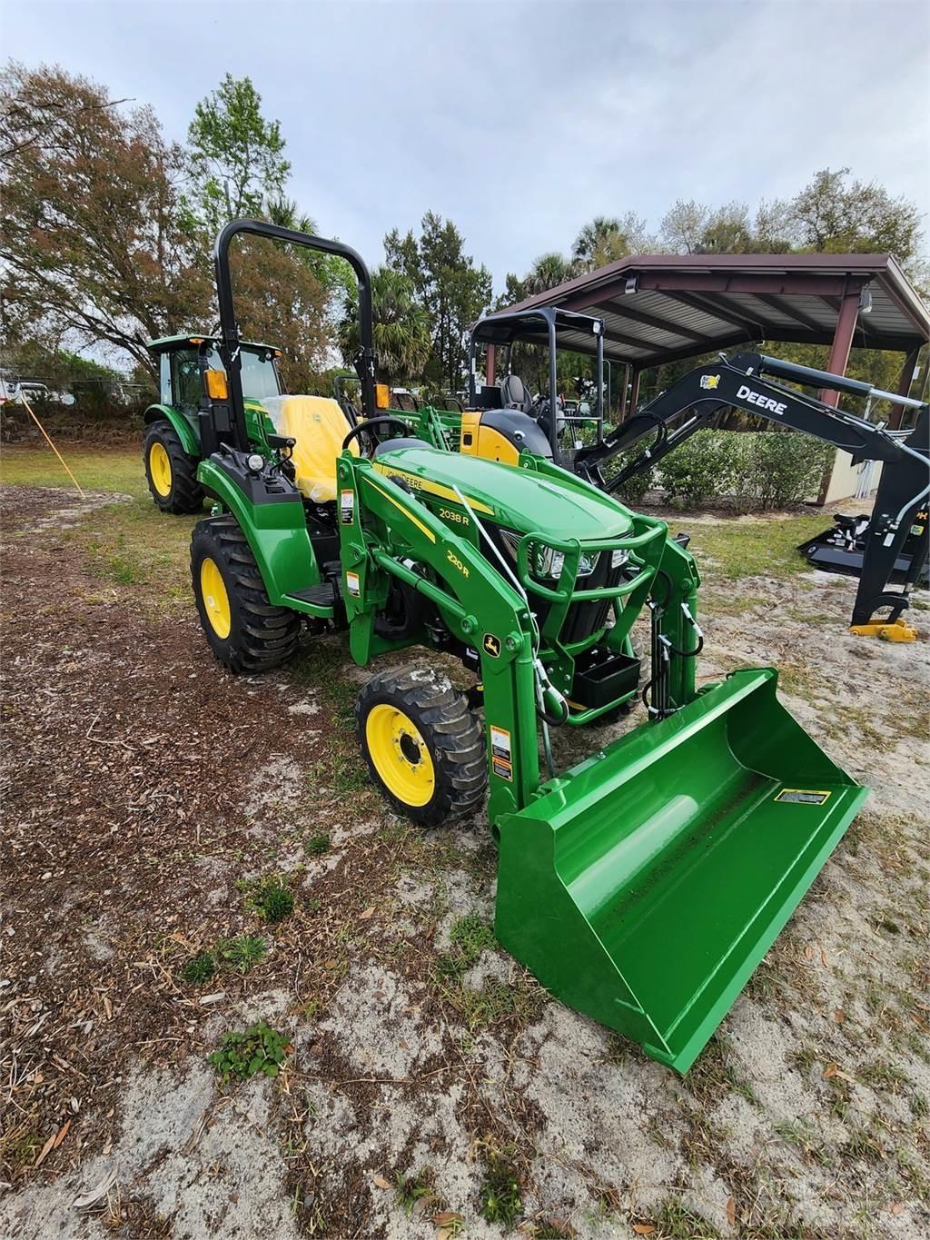 John Deere 2038R Kleintraktoren