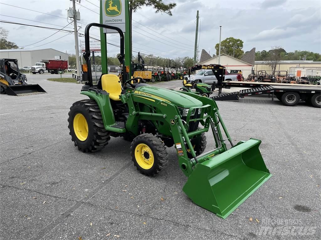 John Deere 3032E Kleintraktoren