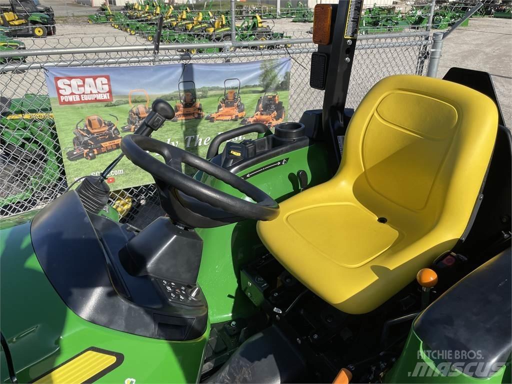 John Deere 3032E Kleintraktoren