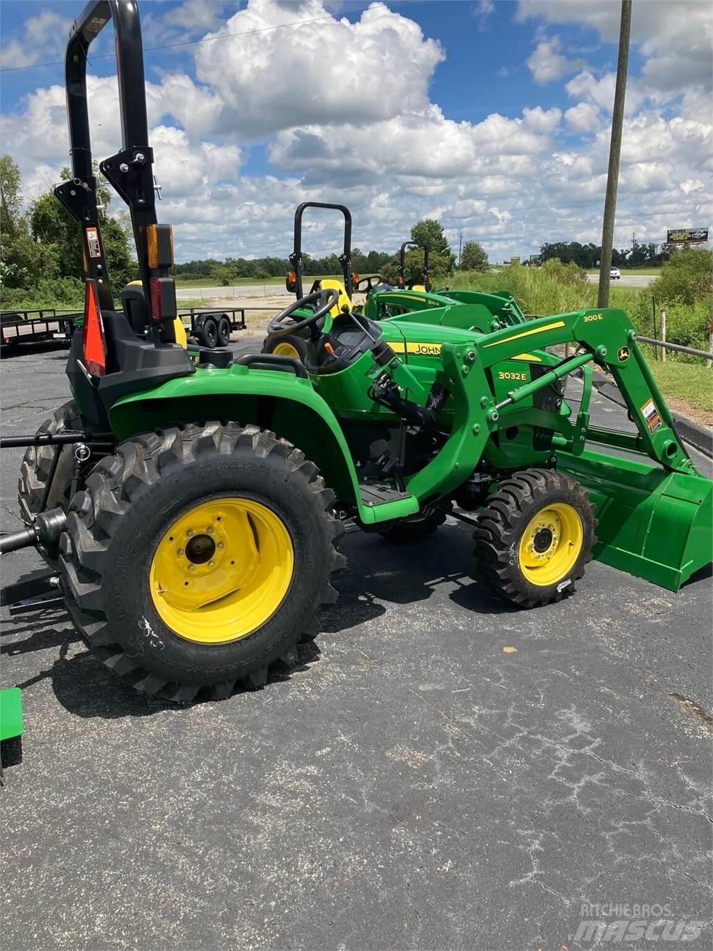John Deere 3032E Kleintraktoren