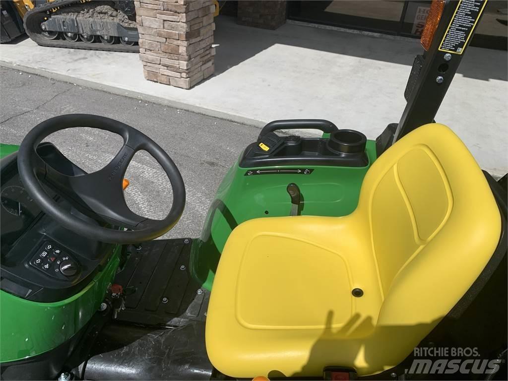 John Deere 3038E Kleintraktoren