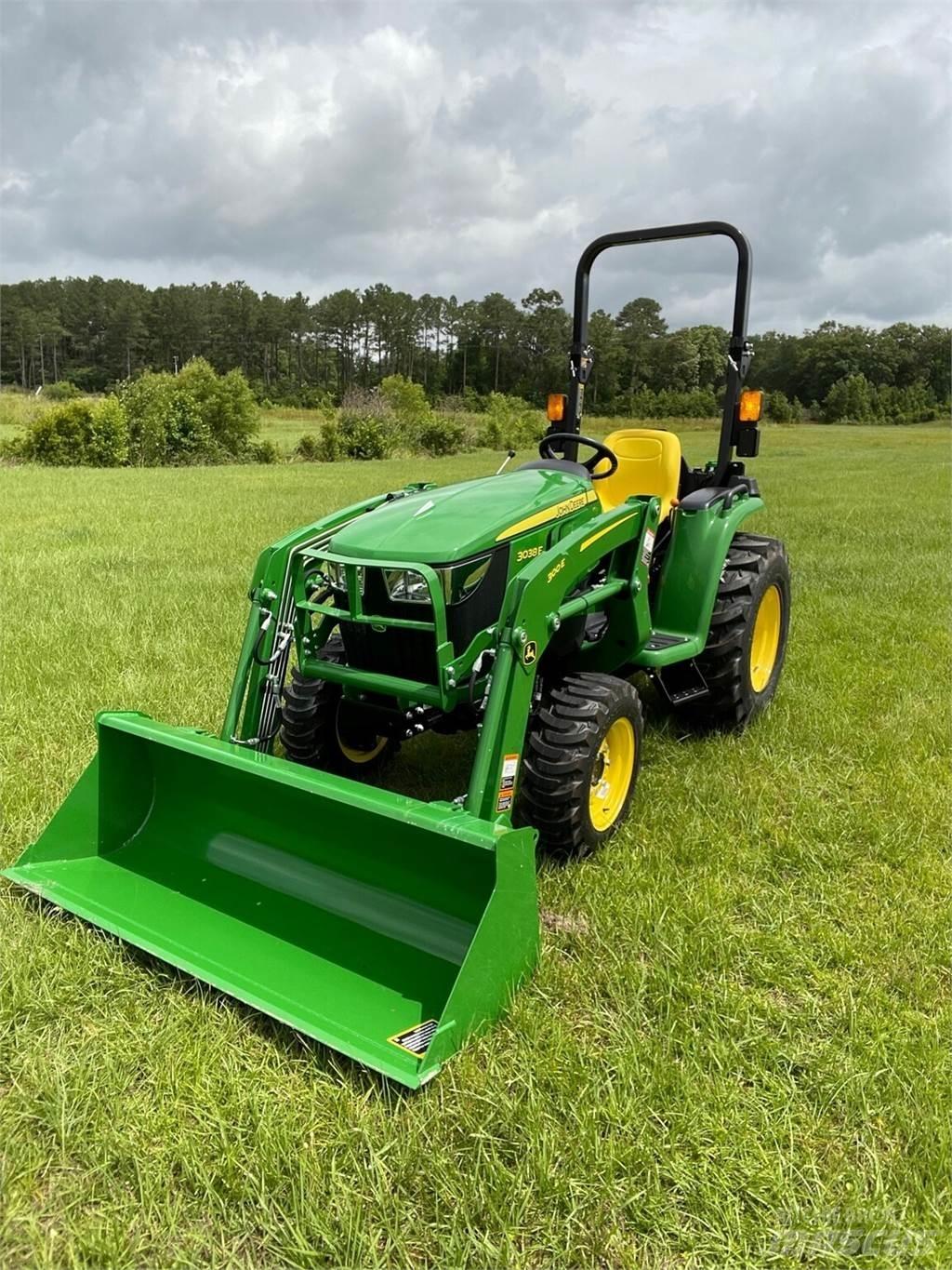 John Deere 3038E Kleintraktoren