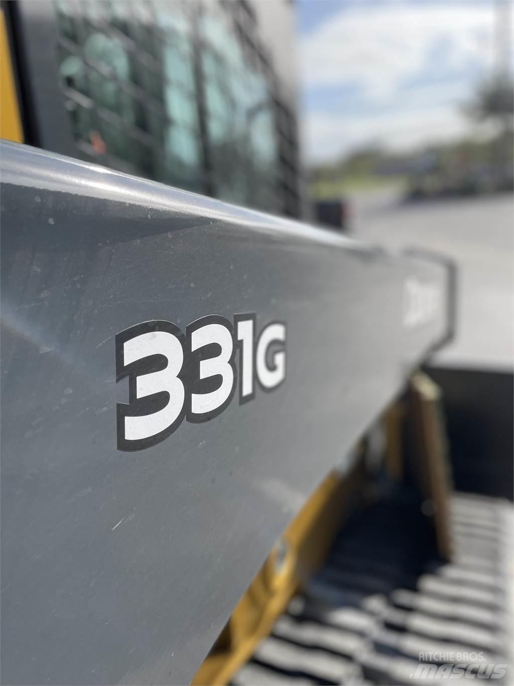 John Deere 331G Kompaktlader