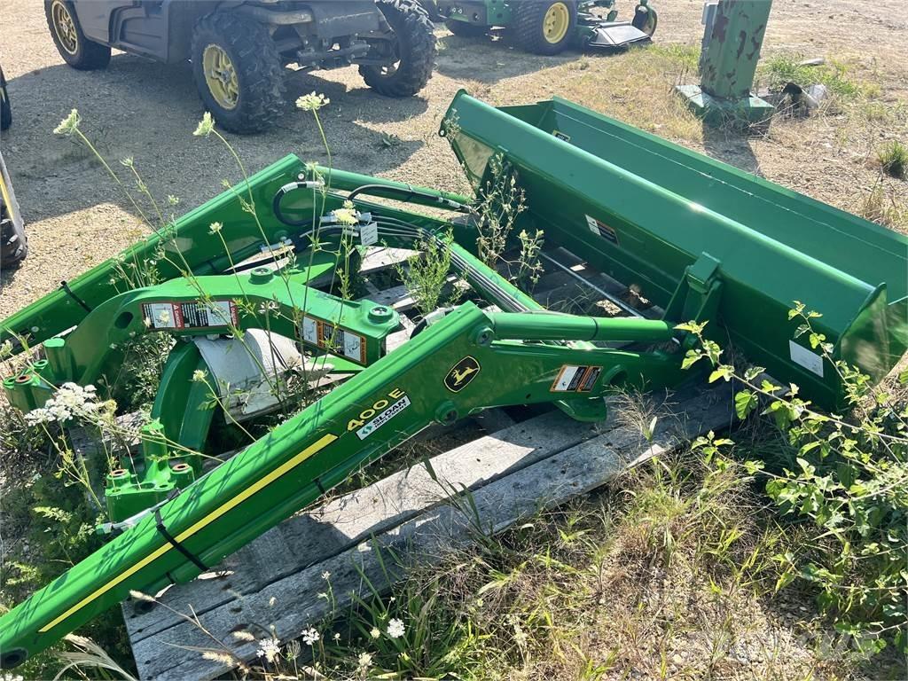 John Deere 400E Traktoren