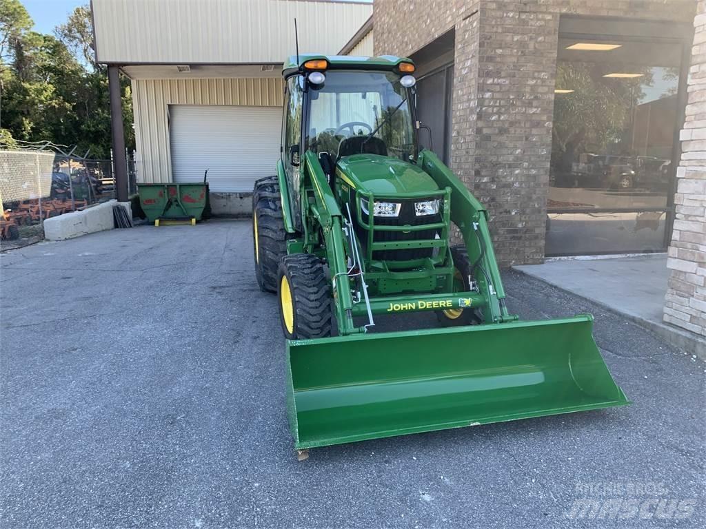 John Deere 4052R Traktoren