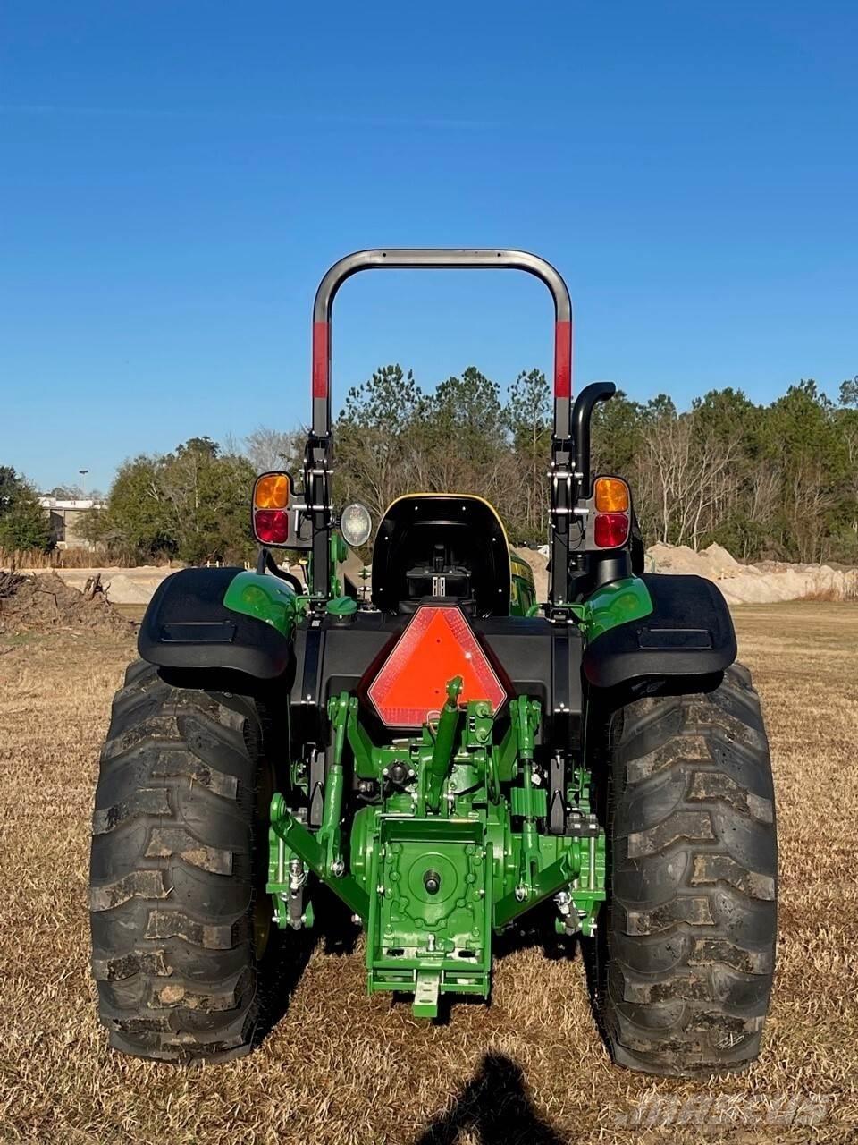 John Deere 5045E Traktoren