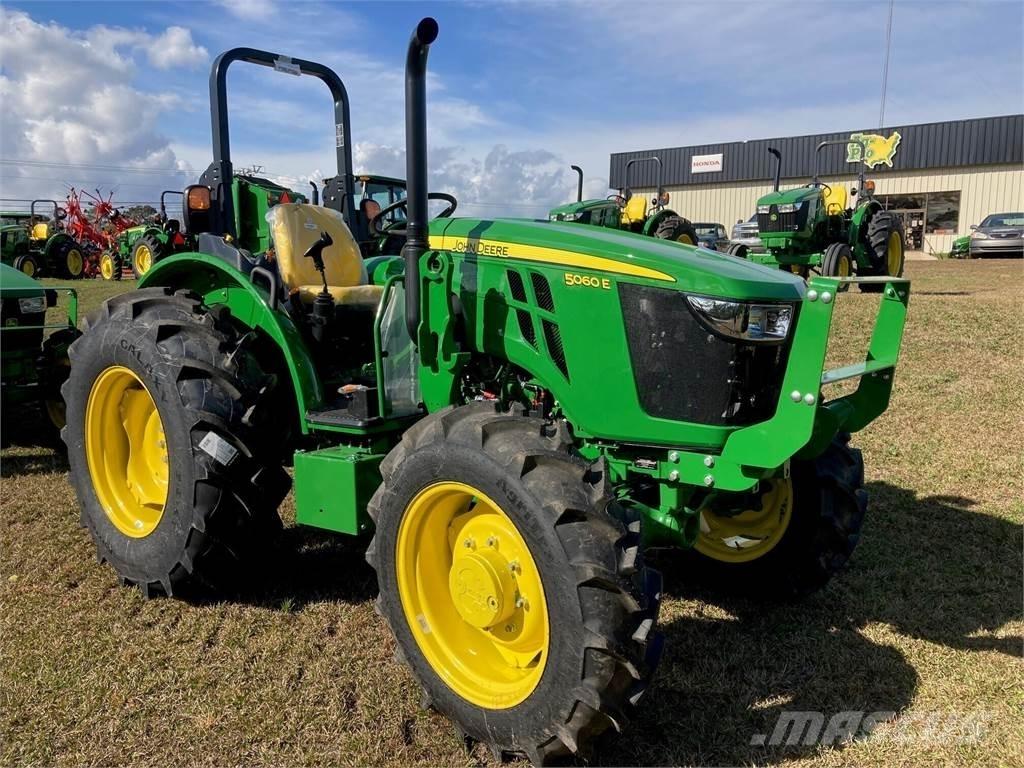 John Deere 5060E Traktoren