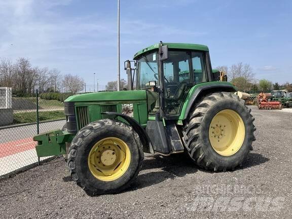 John Deere 6910 Traktoren