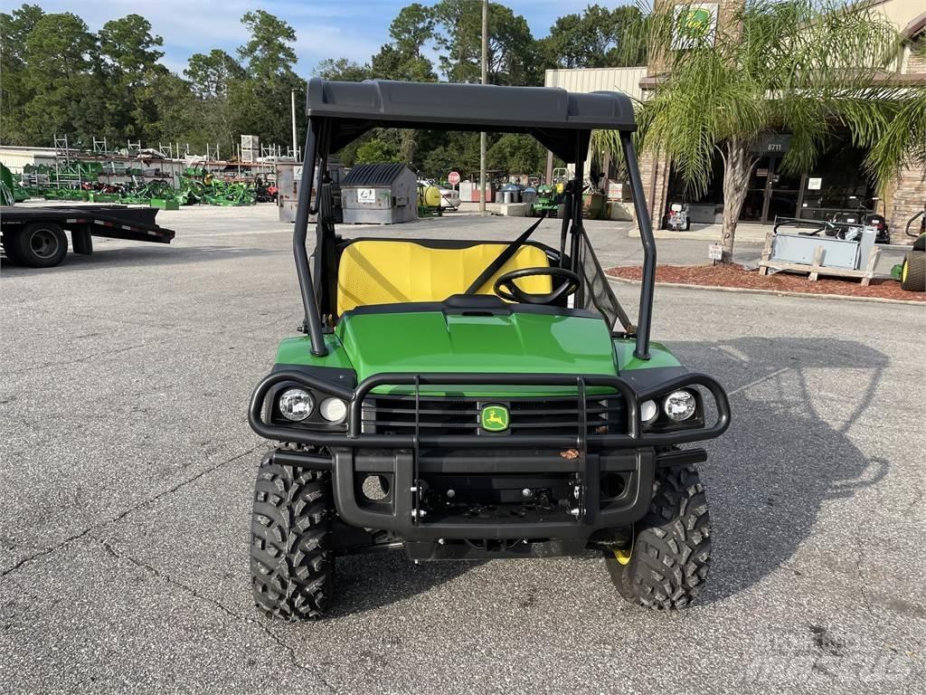 John Deere 815E Arbeitsfahrzeuge
