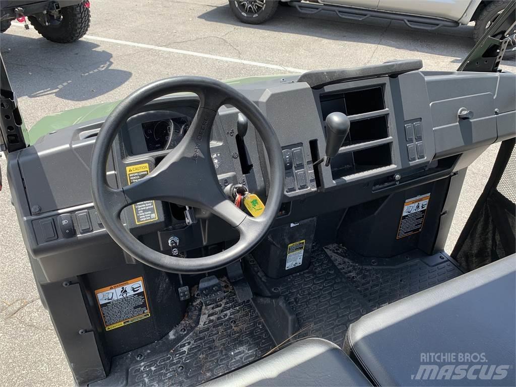 John Deere 865M Arbeitsfahrzeuge