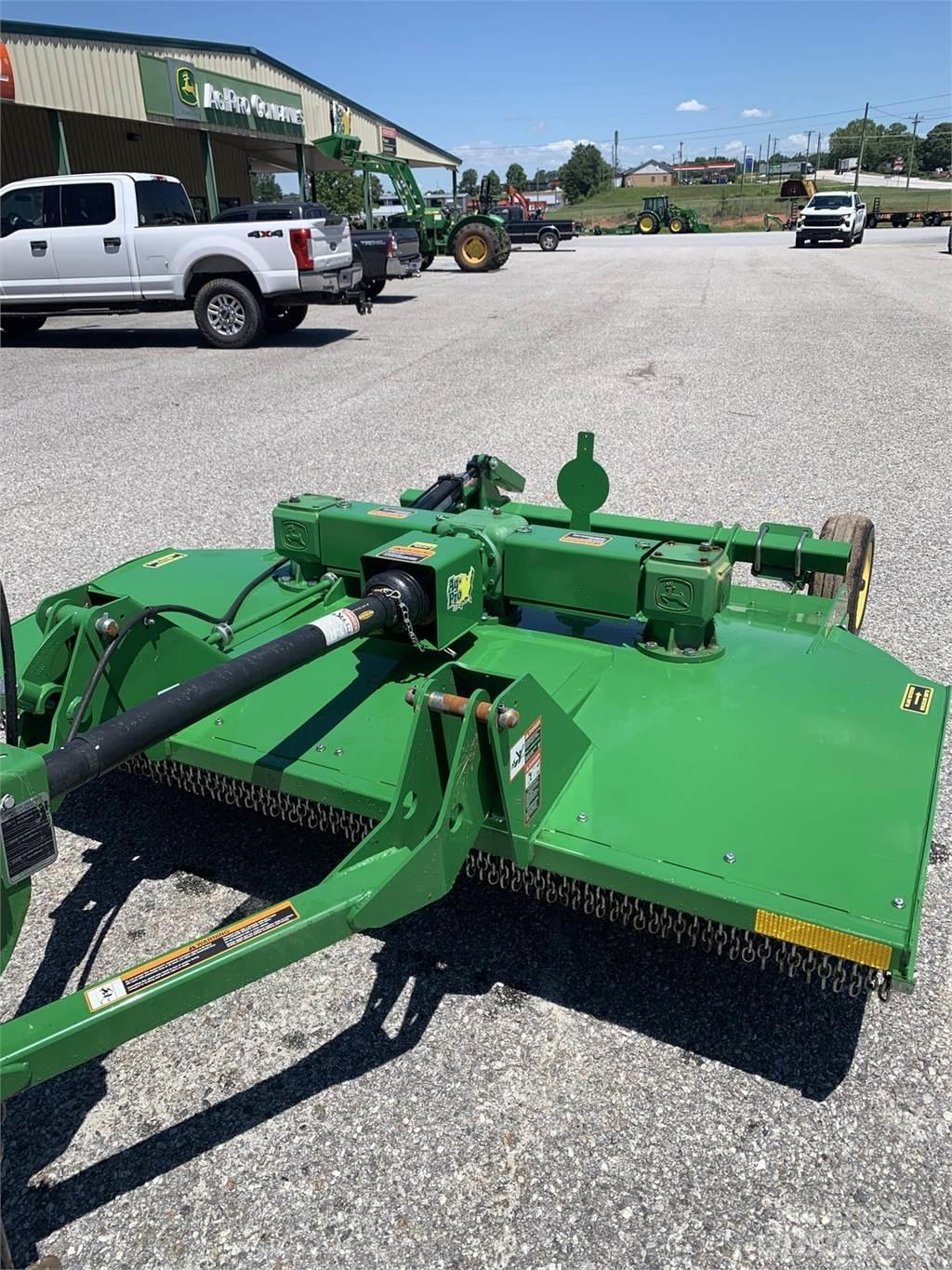 John Deere MX8 Ballenschredder, -schneider und -wickler