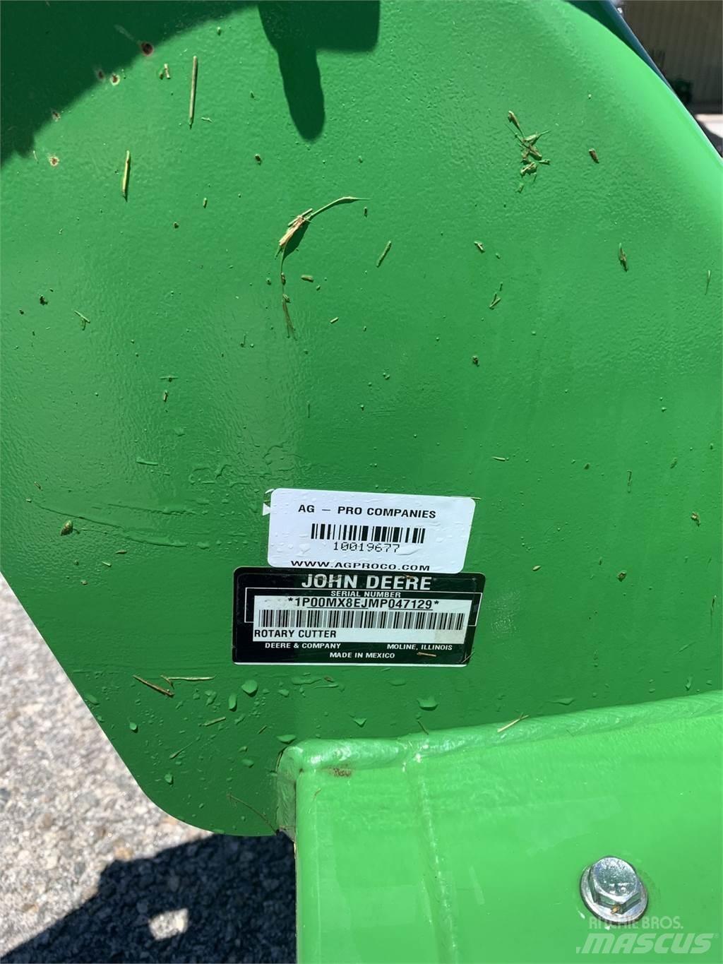 John Deere MX8 Ballenschredder, -schneider und -wickler