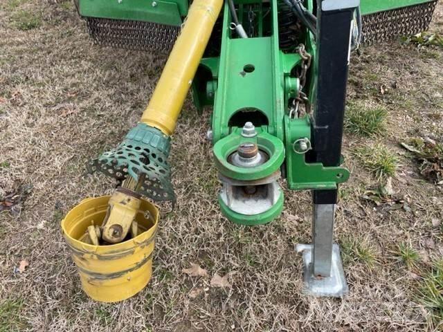 John Deere R20 Ballenschredder, -schneider und -wickler