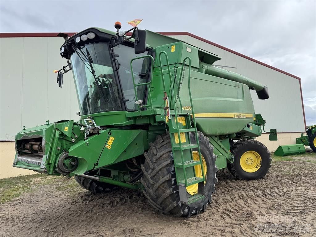 John Deere W650 Mähdrescher