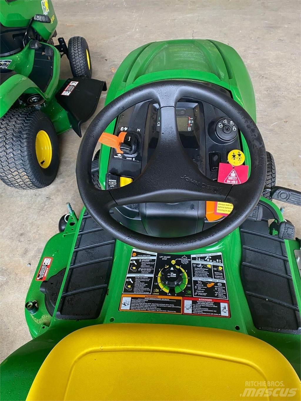 John Deere X330 Kleintraktoren