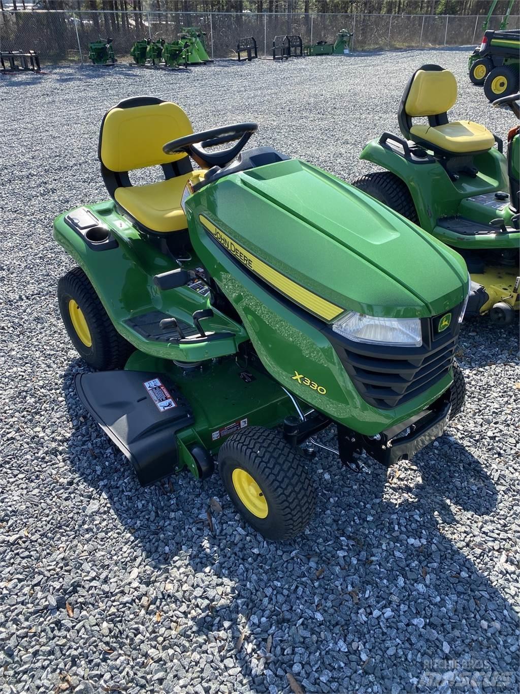 John Deere X330 Kleintraktoren