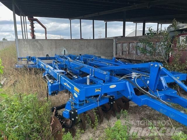 Landoll 2211-11 Meißelgrubber