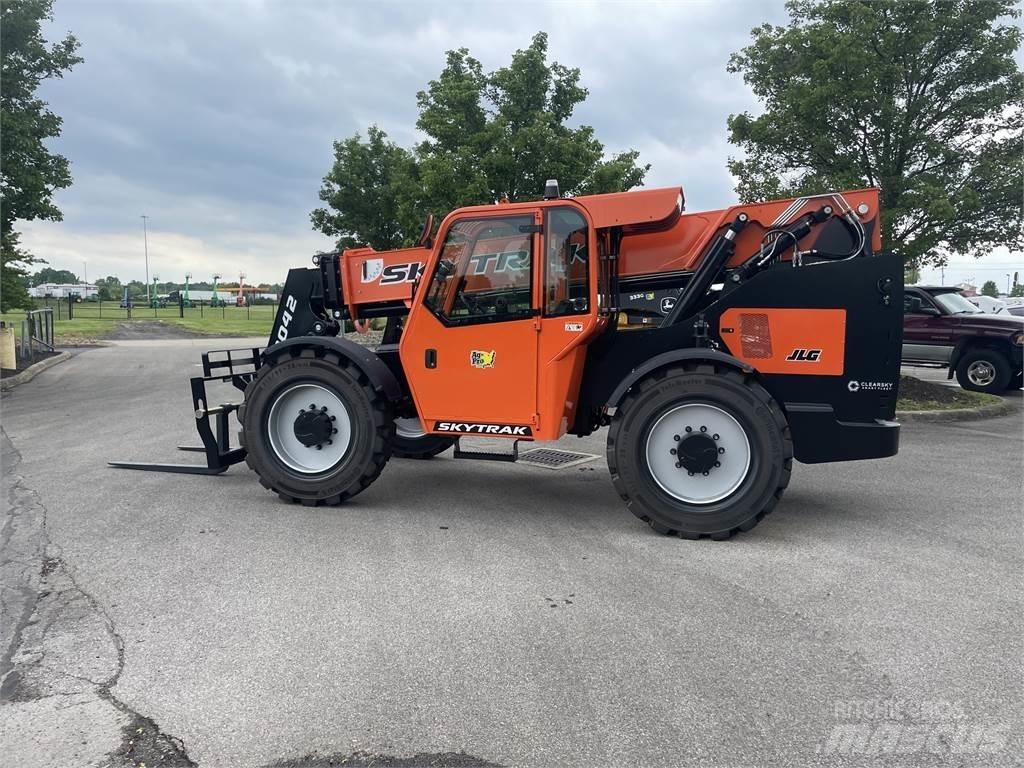 SkyTrak 8042 Teleskoplader
