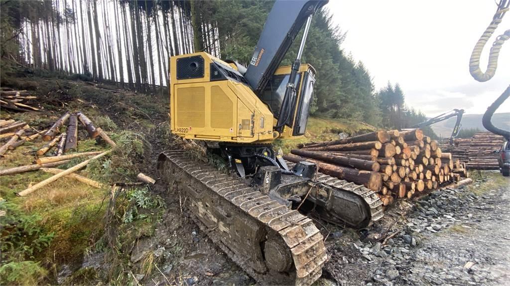 Tigercat 822 Harvester