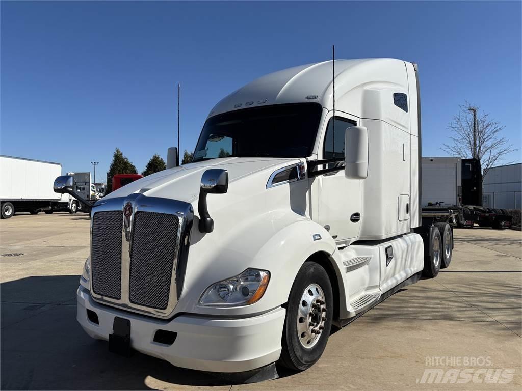 Kenworth T680 Sattelzugmaschinen