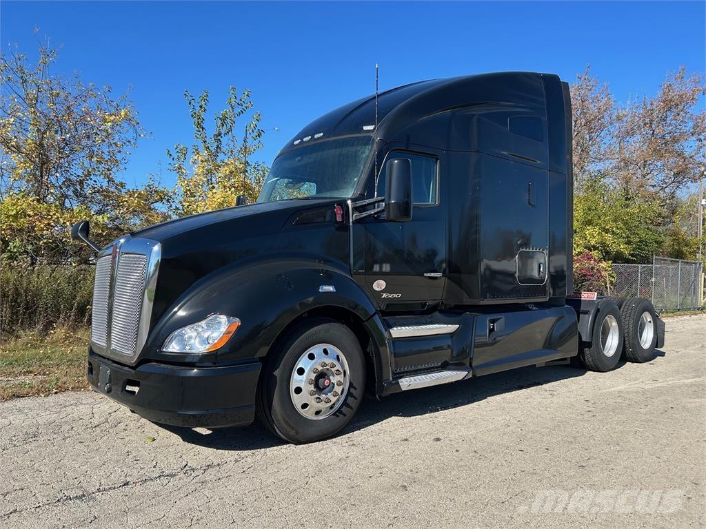 Kenworth T680 Andere Fahrzeuge