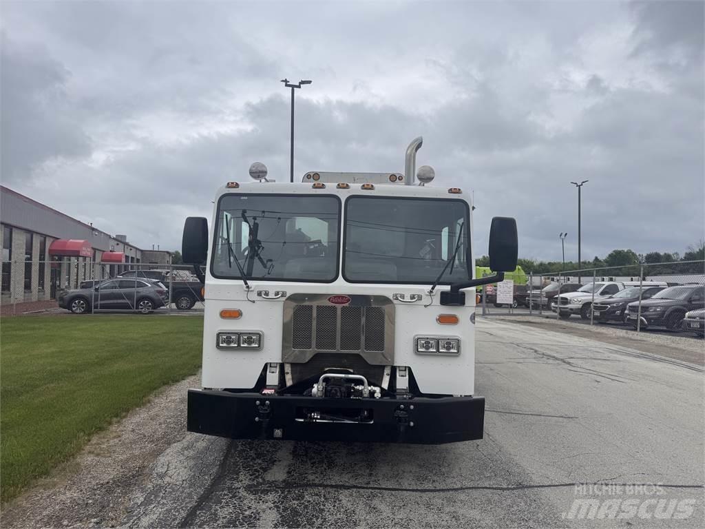Peterbilt 320 Müllwagen