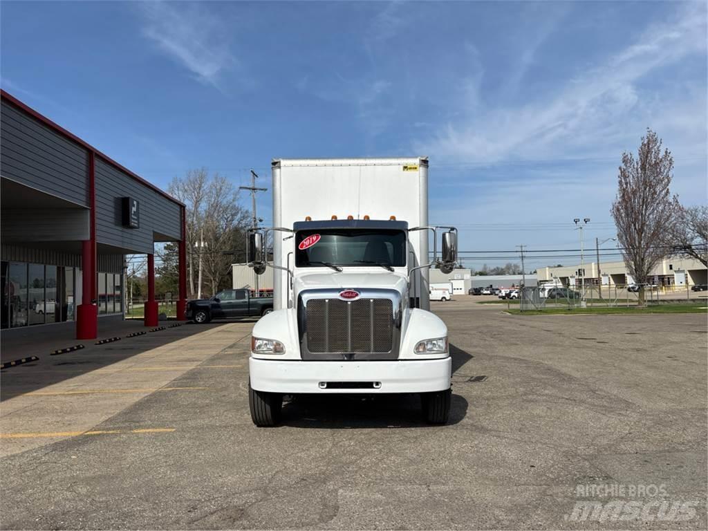 Peterbilt 337 Kofferaufbau