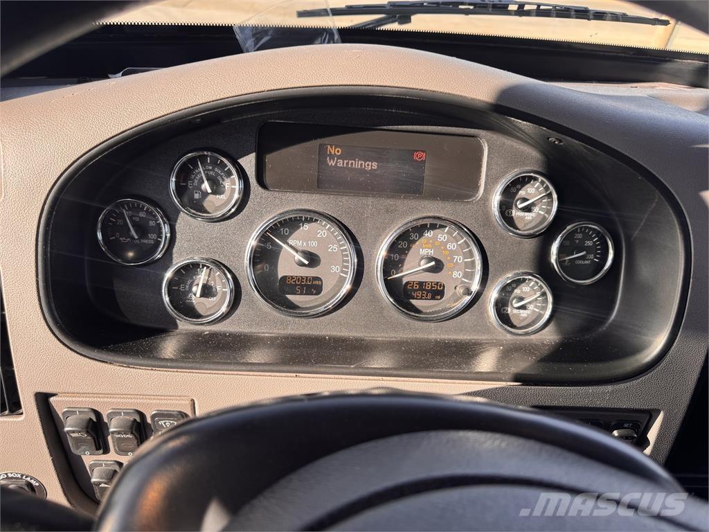 Peterbilt 337 Kofferaufbau