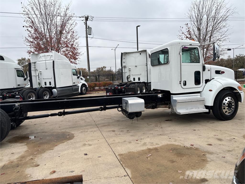 Peterbilt 337 Andere Fahrzeuge