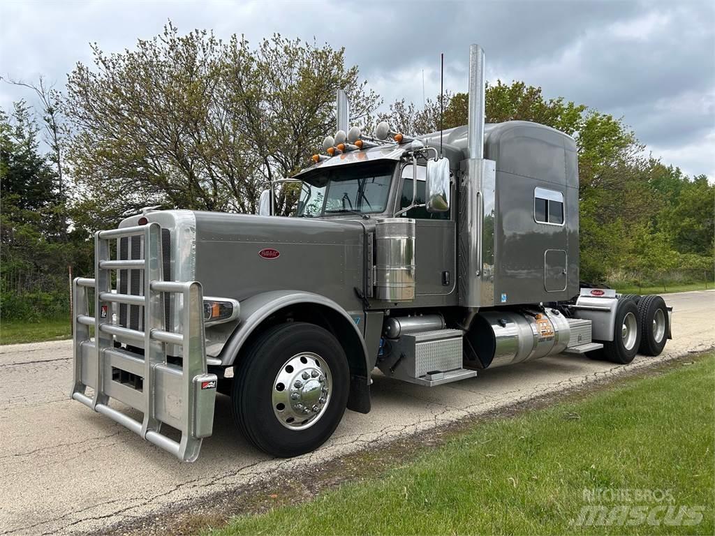 Peterbilt 389 Andere Fahrzeuge