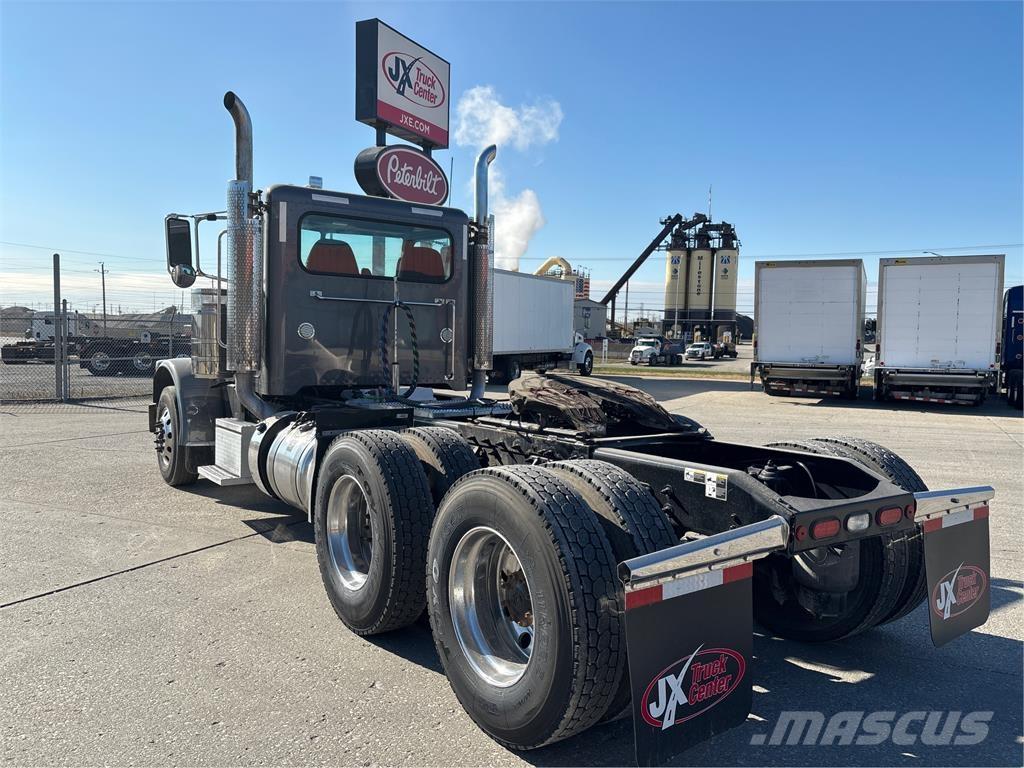 Peterbilt 389 Andere Fahrzeuge