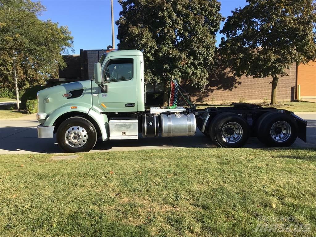 Peterbilt 567 Sattelzugmaschinen