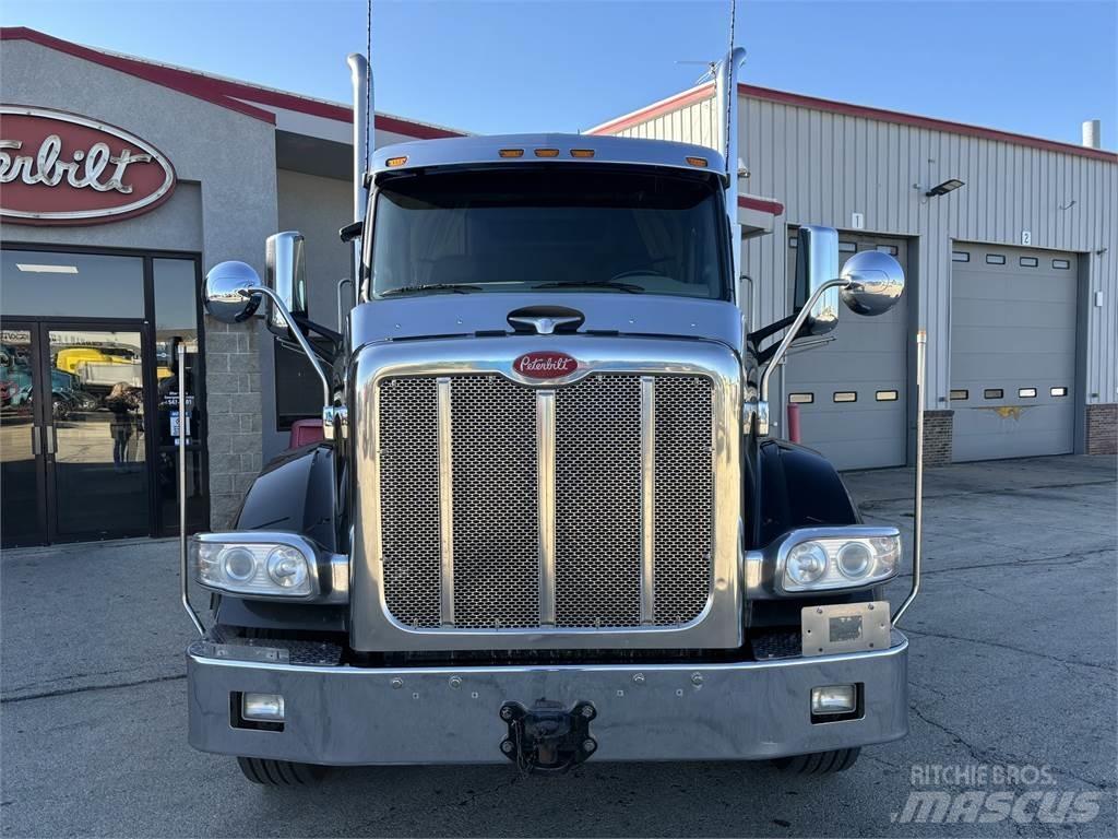 Peterbilt 567 Sattelzugmaschinen