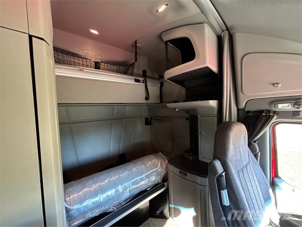 Peterbilt 579 Andere Fahrzeuge